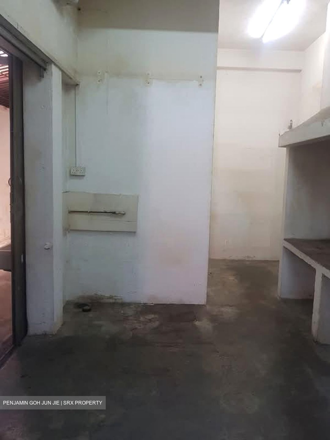 Changi Road (D14), Shop House #570489671